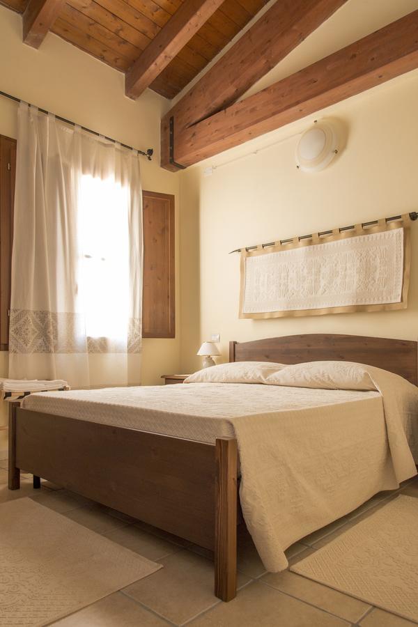 Albergo Diffuso Il Mandorlo Baressa Habitación foto